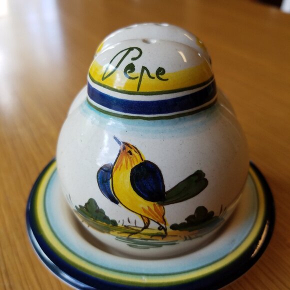 Italian Hand Painted Salt and Pepper Shaker Combo - Picture 8 of 8